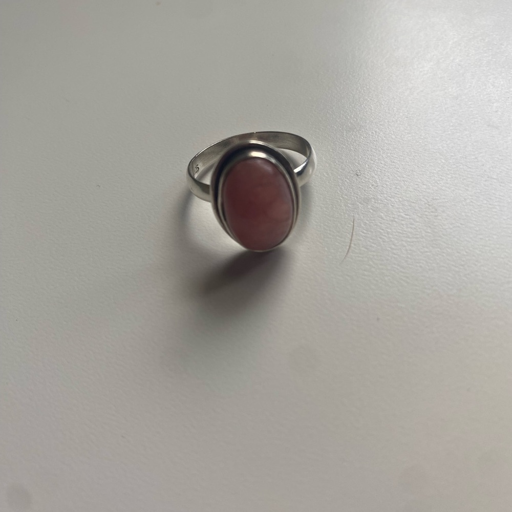 Elegant Pink Stone Silver Ring - Picture 1 of 3